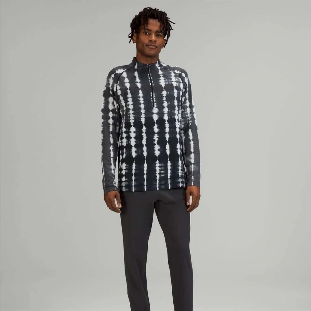 lululemon athletica Black and White Men's Hoodie - Picture 5 of 5